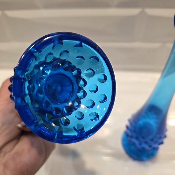 Vintage Pair Fenton Bud Vases- Fenton Glass Blue Hobnail Swung Bud Vase - Picture 5 of 10